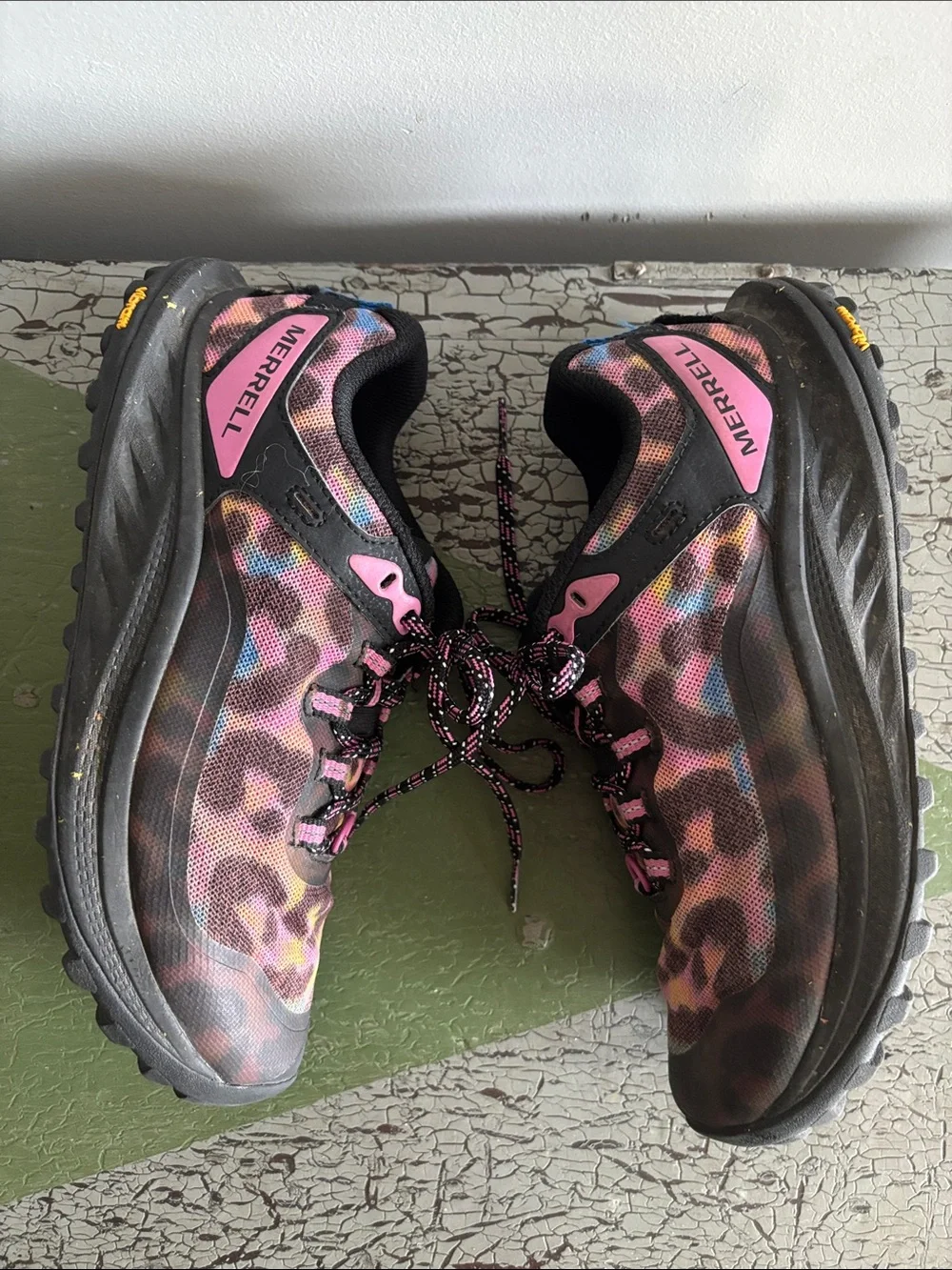 Merrell Women’s Antora 3 Trail Running Shoes Rainbow Leopard Print Hiking Size 7